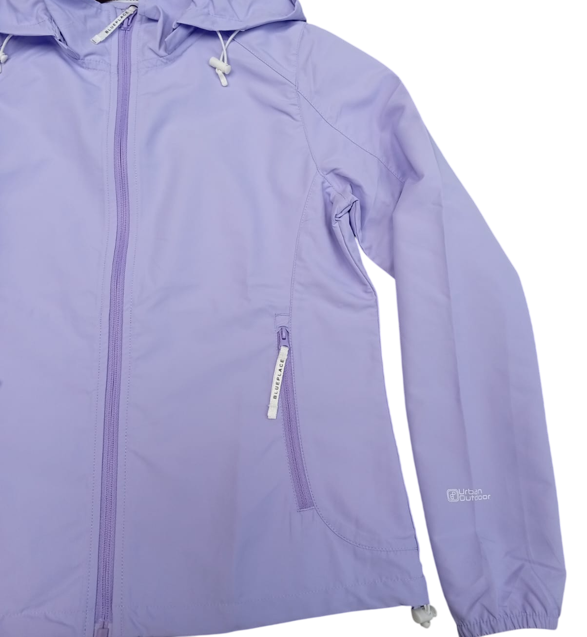 Women's waterproof and breathable windbreaker